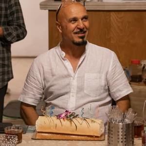 Meet your Posher, Farshid